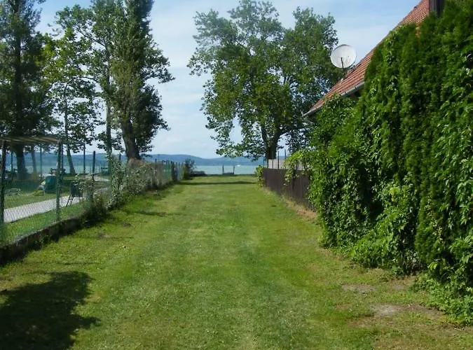 Rozmaring Haz Балатонлелле